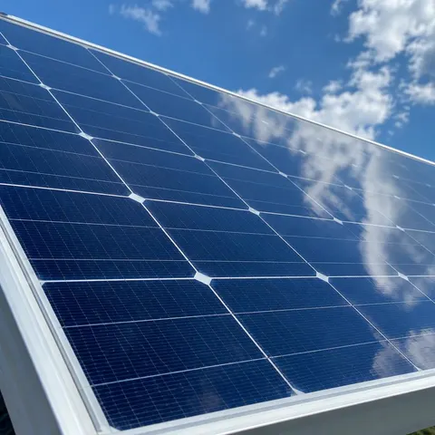 Placa solar limpa em Bauru